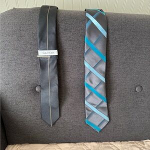 Calvin Klein Men's Black Tie with Thin Gold Stripe